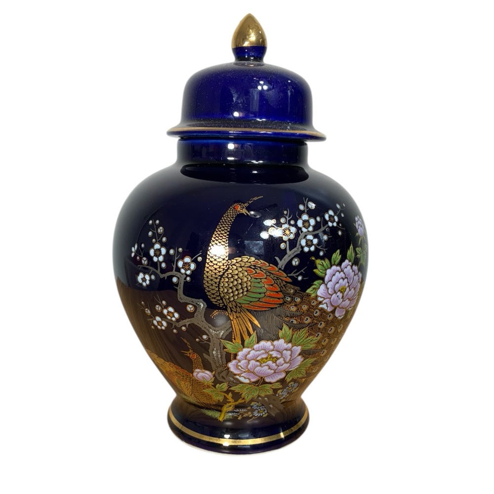 Vintage Japanese porcelain ginger jar Cobalt blue